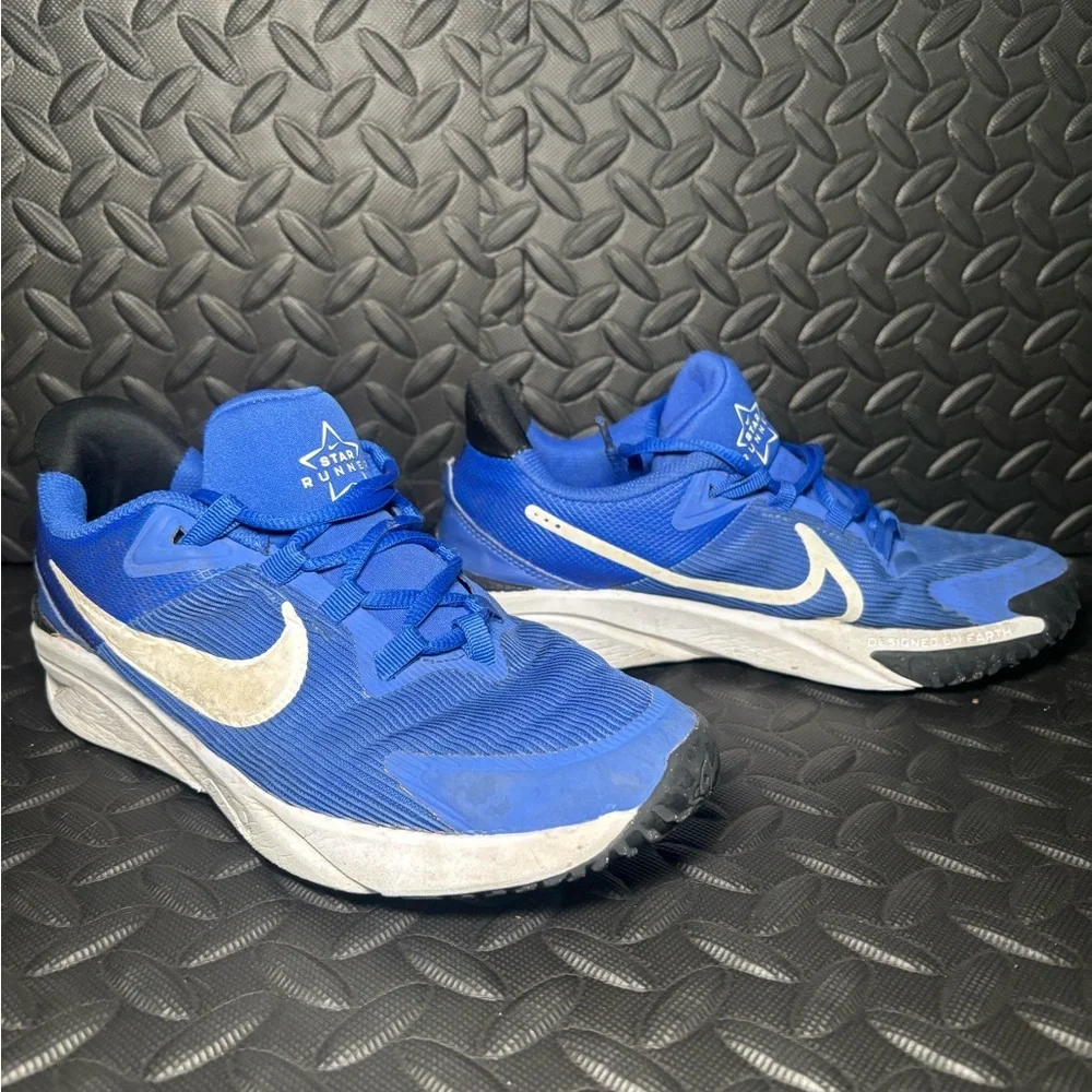 Nike star runner